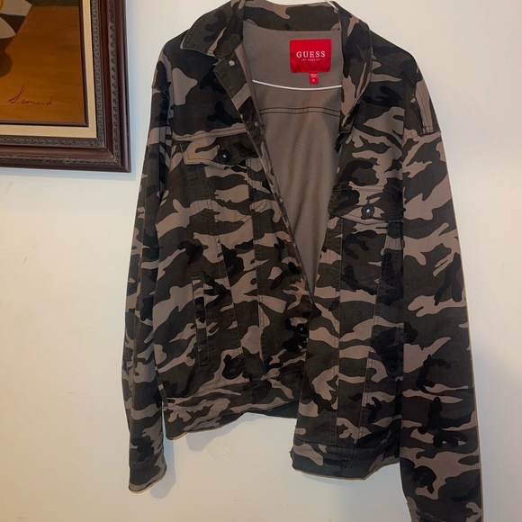 Guess Jean Jacket - Picture 2 of 6